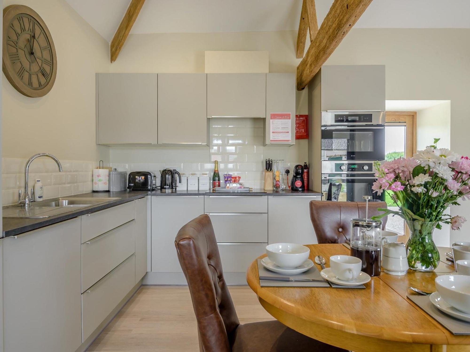 The Oak Villa Wingfield  Bagian luar foto
